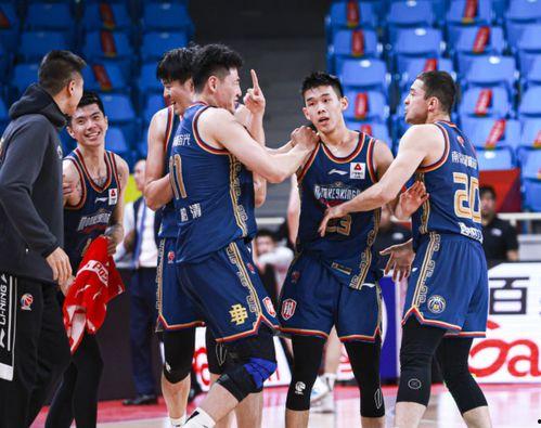 吉林男篮爆料新闻报道视频,揭秘球队内部惊人真相 第2张 吉林男篮爆料新闻报道视频,揭秘球队内部惊人真相 第2张