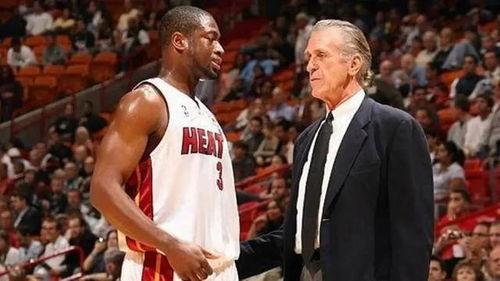 最近爆料韦德的视频,揭秘球场传奇背后的真实瞬间 第3张 最近爆料韦德的视频,揭秘球场传奇背后的真实瞬间 第3张