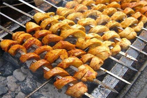 爆料烤面筋的新闻报道,食品安全问题引发关注  第1张