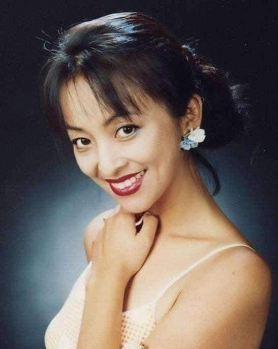 西瓜视频李勤勤爆料二婚,揭开娱乐圈婚姻背后的秘密 第3张 西瓜视频李勤勤爆料二婚,揭开娱乐圈婚姻背后的秘密 第3张