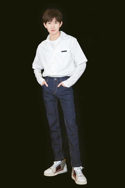 王源爆料谈恋爱视频,甜蜜瞬间曝光,粉丝直呼心动不已 第3张 王源爆料谈恋爱视频,甜蜜瞬间曝光,粉丝直呼心动不已 第3张