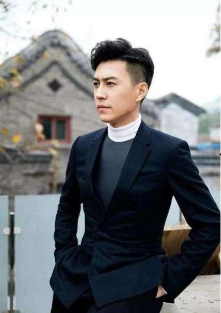 靳东儿时发小爆料视频,童年趣事曝光,兄弟情深引网友热议 第3张 靳东儿时发小爆料视频,童年趣事曝光,兄弟情深引网友热议 第3张