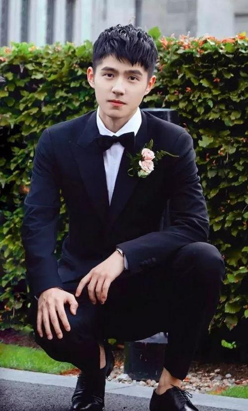 易烊千玺路人缘娱乐爆料,娱乐爆料揭示人气背后的秘密 第2张 易烊千玺路人缘娱乐爆料,娱乐爆料揭示人气背后的秘密 第2张