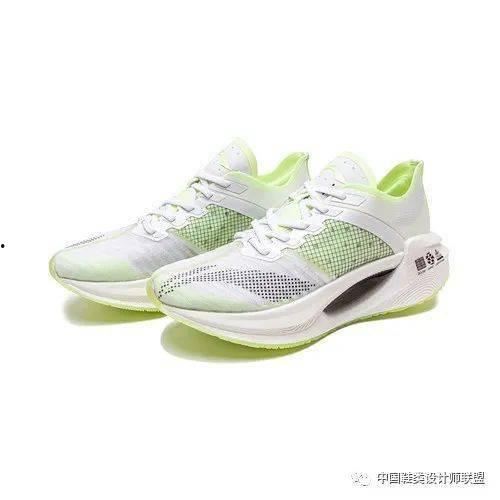 李宁最新跑鞋爆料,科技升级,领跑未来运动风尚 第3张 李宁最新跑鞋爆料,科技升级,领跑未来运动风尚 第3张