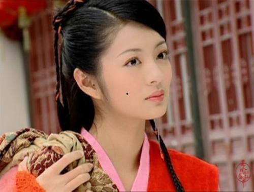 女主穿越娱乐圈觉醒吃瓜系统,女主觉醒吃瓜系统,开启娱乐圈风云录 第2张 女主穿越娱乐圈觉醒吃瓜系统,女主觉醒吃瓜系统,开启娱乐圈风云录 第2张