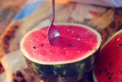 吃瓜美国网红,揭秘娱乐圈幕后真相 第2张 吃瓜美国网红,揭秘娱乐圈幕后真相 第2张